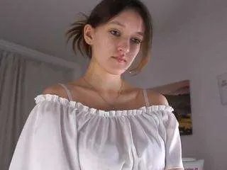 adele-vibe on CamSoda