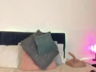 aliceholmes on CamSoda