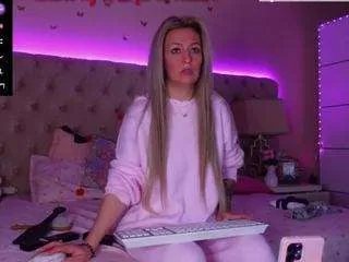 aliciarey on CamSoda