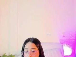 alisummer on CamSoda