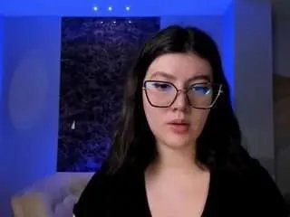amber-stonee on CamSoda