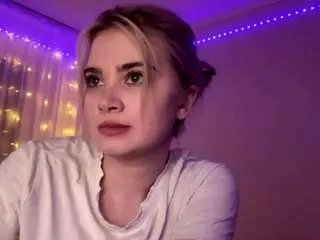 antoinetteelhassan — Oil me and put dildo into me [333 tokens remaining]