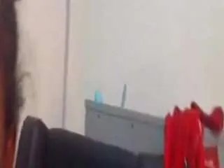 bambiitheexplorer on CamSoda