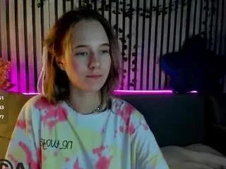 casey-sweeet on CamSoda