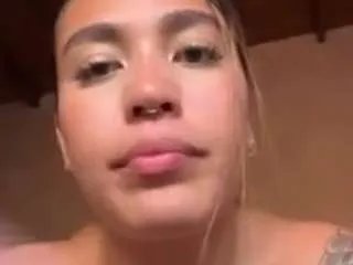 cheerryyy1 on CamSoda