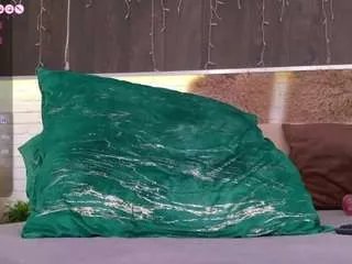 cindefucknrella on CamSoda