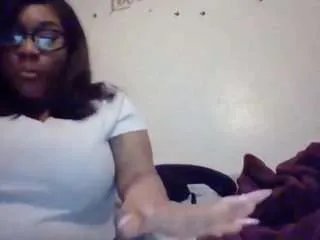 dayesweets on CamSoda