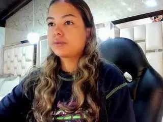 dulcelyra on CamSoda