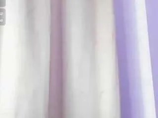 ebony-cutte on CamSoda