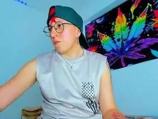 edwardtrans17 on CamSoda