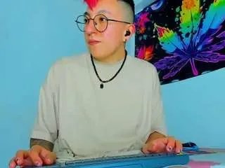 edwardtrans17 — Show Squirt [649 tokens remaining]