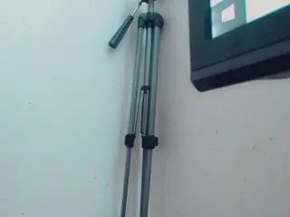 emeli-roushot on CamSoda