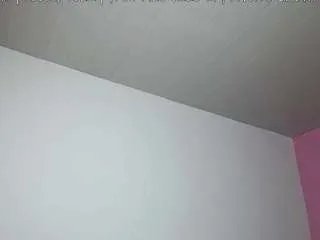 emerald00 on CamSoda