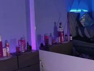 emmajohnss on CamSoda