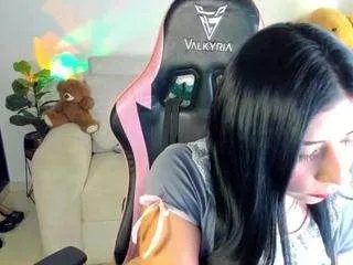 eva-lee18 on CamSoda