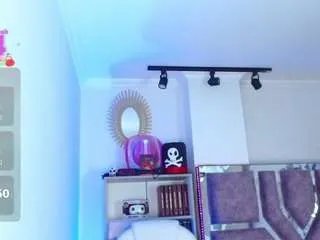 eva-walker on CamSoda