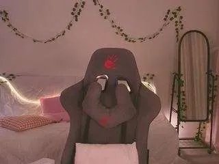 eva-william on CamSoda