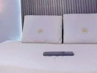 evony-becker on CamSoda