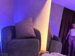 fernanda-c on CamSoda