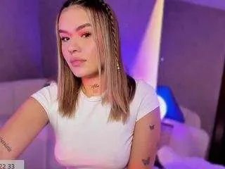 fernanda-c on CamSoda