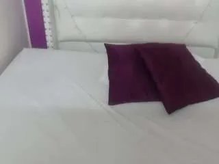 hugeass-destroyer on CamSoda