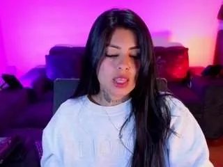 ivynaugthyqueen on CamSoda