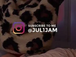 juli-jam on CamSoda