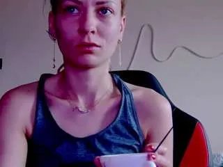 karoline1201 on CamSoda