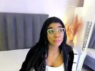 kendrachavez on CamSoda