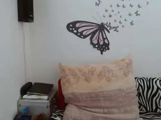 ladyhellene on CamSoda