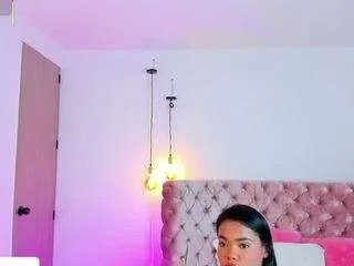 madisson-davon on CamSoda
