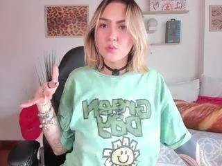 maeeve — Each goal will be to ride the dildo, in the seventh goal juicy and creamy squirt [555 tokens remaining]