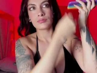 melannyluv on CamSoda