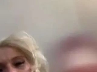 peachyb93 on CamSoda