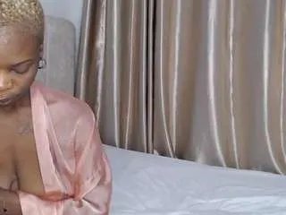 seductivevenus on CamSoda