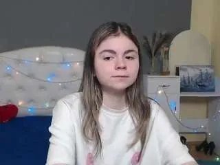 tinaredly on CamSoda