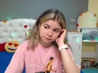 tinaredly on CamSoda