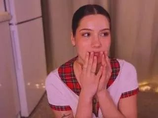 tiny-toon on CamSoda