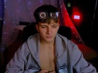 travis-wolf on CamSoda