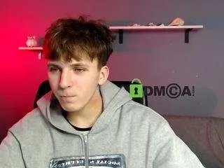 travis-wolf on CamSoda