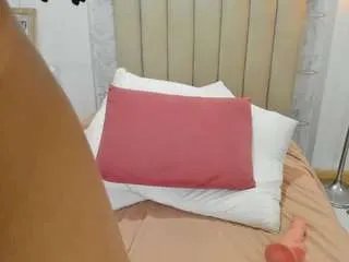 valeriesoto on CamSoda