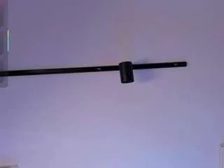 violet-anders on CamSoda