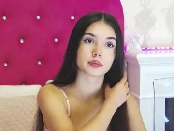 alexisdevine on Chaturbate