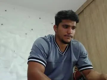 camilo_contre21 on Chaturbate