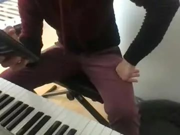 cheftoti on Chaturbate