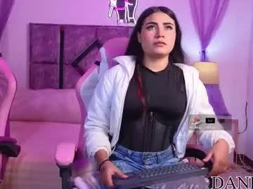 danilu_eva21 on Chaturbate