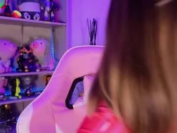 emilykarterr — ANAL IN PVTTTT - Multi Goal: SQUIRT ON YOUR FACE [999 tokens left] #ahegao #squirt #cosplay #fuckmachine #deepthroat