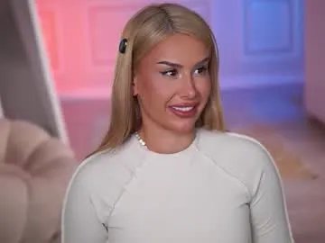 evazane — Curves, confidence, and a blonde who loves to flirt! Fav levels 20/44/99/111/333 - Multi Goal: fill me up with pleasure [333 tokens left] #bigass #bigboobs #squirt #anal #teen