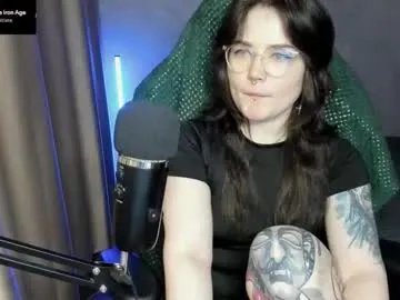 hell_hotline on Chaturbate