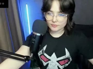 hell_hotline on Chaturbate